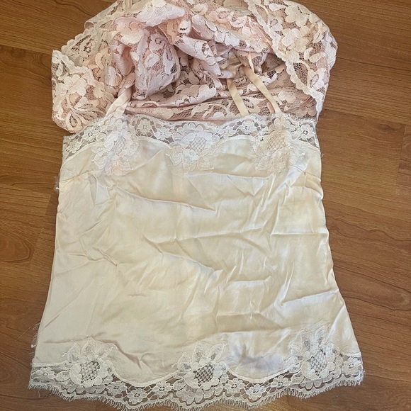 DOLCE & GABBANA 2pc lace sleeveless blouse in orange - Picture 9 of 16